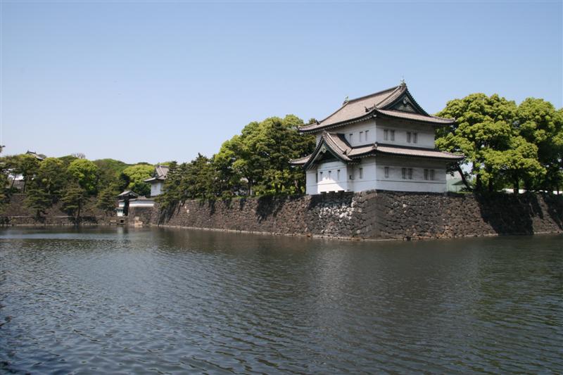 Moat around Emperor's Palace.jpg