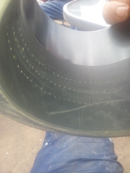 inside air defuser 3 rows of 1mm holes