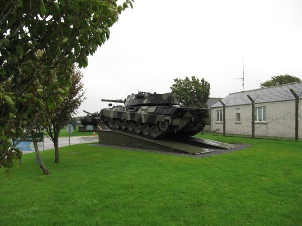 Tanks at Castlemartin.jpg