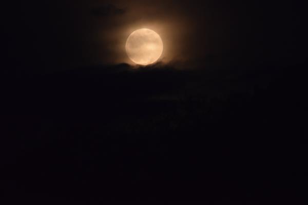 Red moon over Moel Y Park.jpg